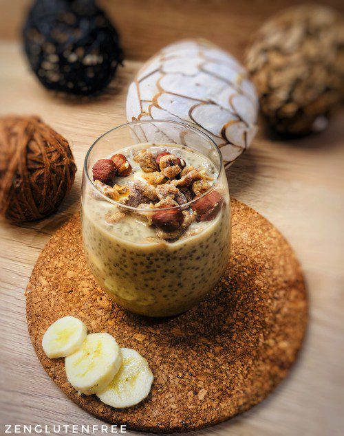 Ceci est une photographie de pudding de chia cacahuète banane-zenglutenfree