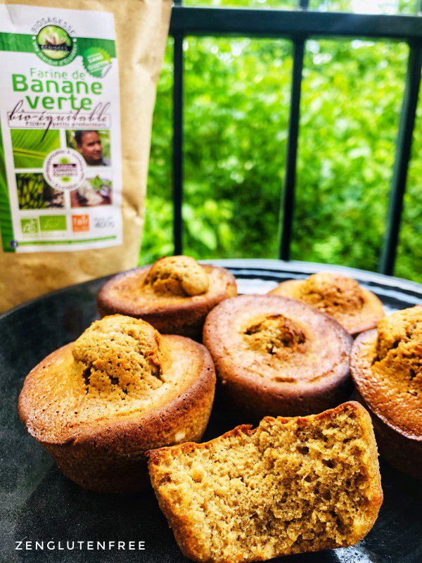 Ceci est une photographie de muffins a la farine de banane verte