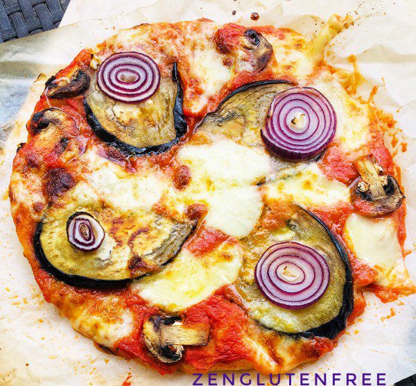 Ceci est une photographie de pizza vegetarienne sans gluten-zenglutenfree