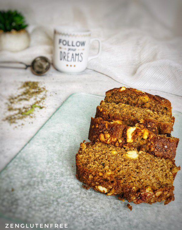Ceci est une photographie de gâteau moelleux noisette sans gluten-zenglutenfree