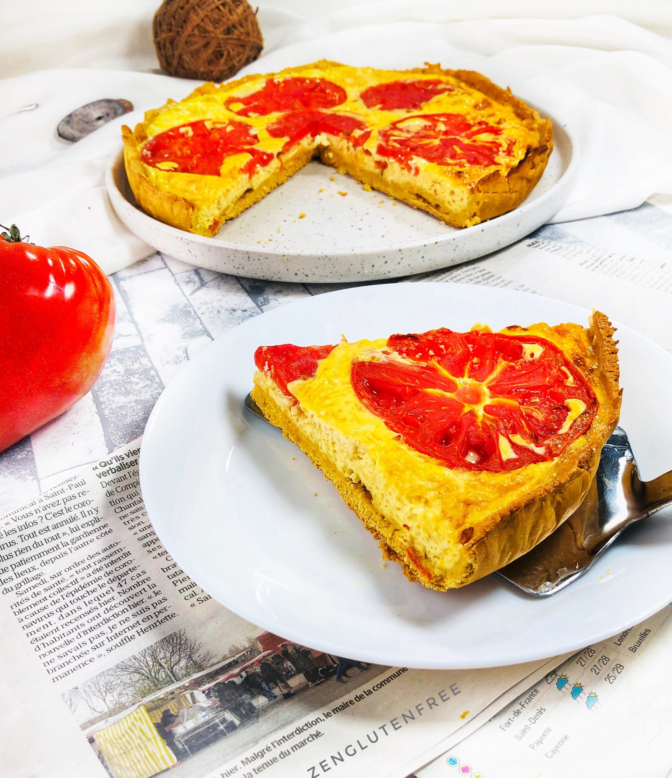 Ceci est une photographie de quiche à la tomate sans gluten-zenglutenfree