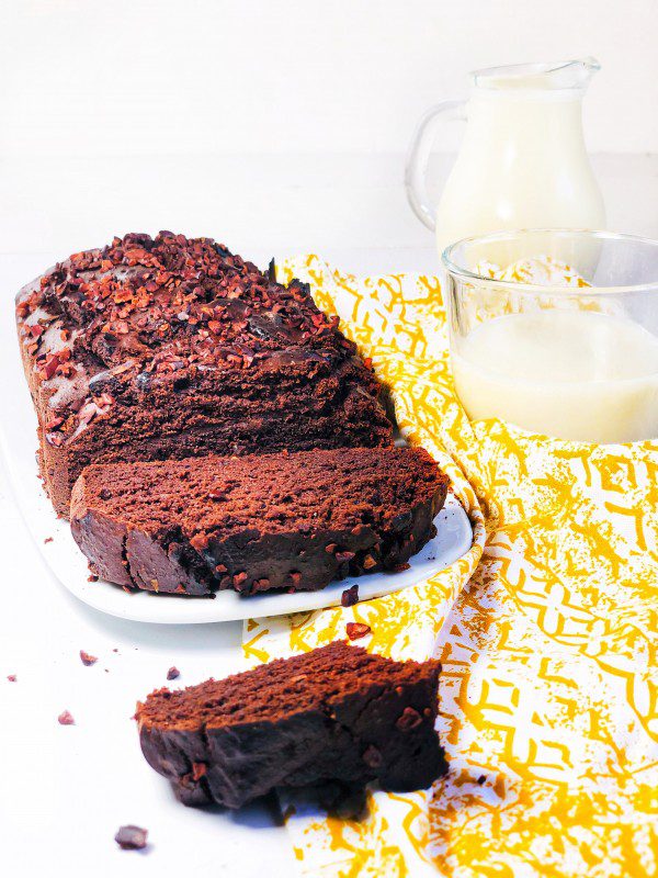 Ceci est une photographie de gâteau chocolat noix courgette sans gluten-zenglutenfree