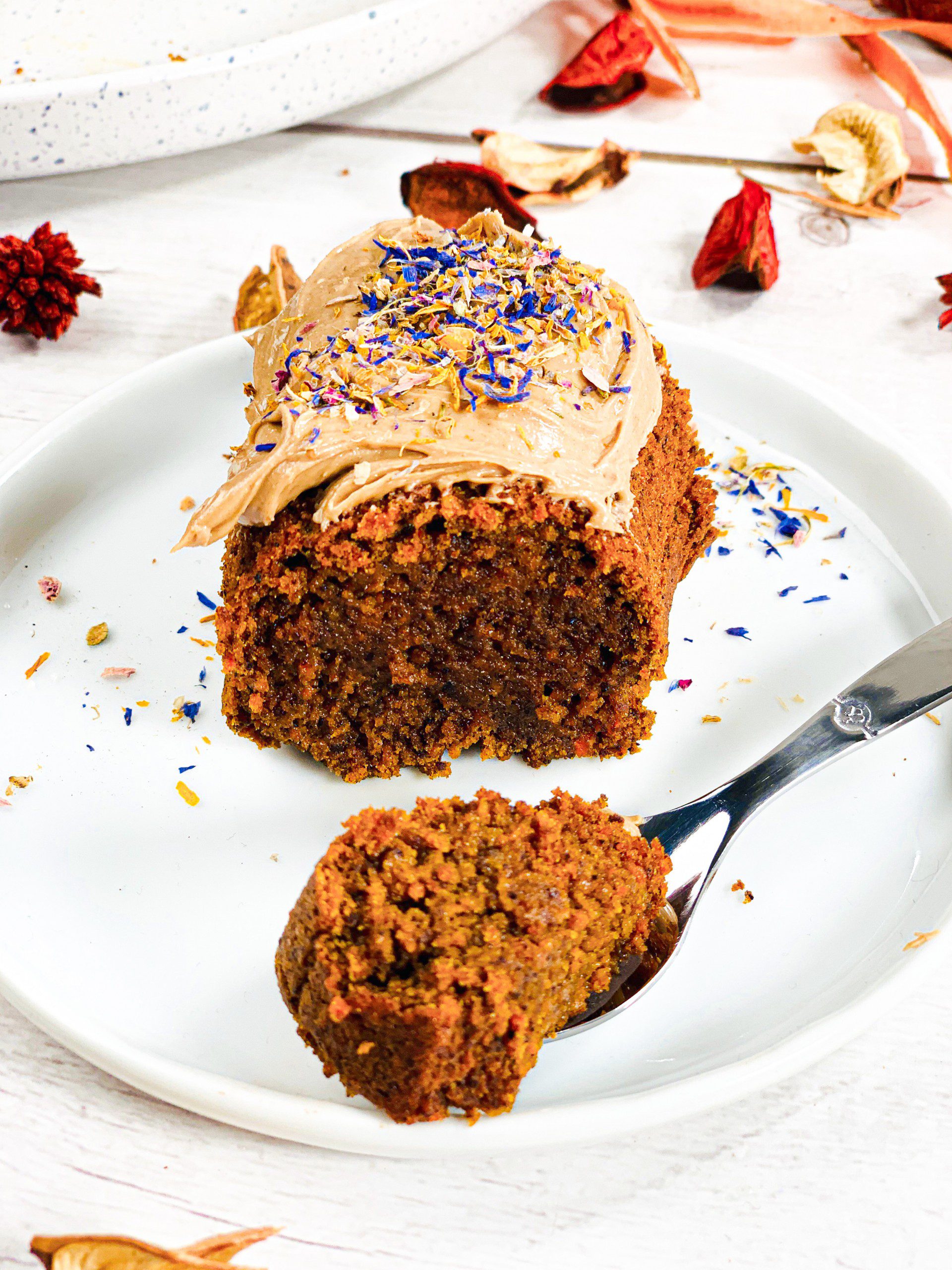 Ceci est une photographie de carrot cake à la noisette sans gluten-zenglutenfree