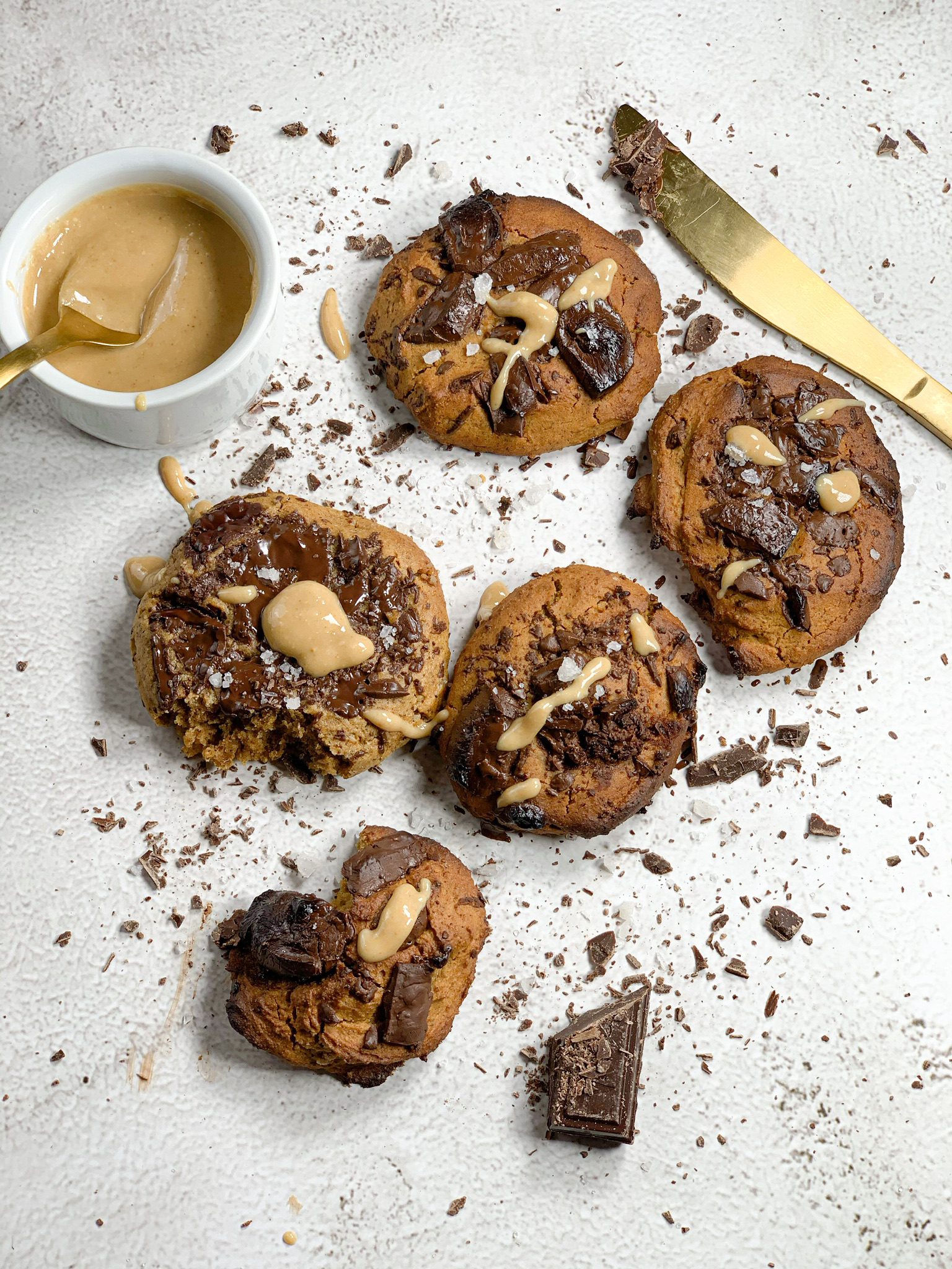 Ceci est une photographie de cookies à la courge sans gluten (Pumpkin cookies)-zenglutenfree