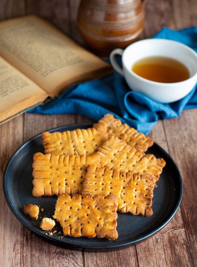 Ceci est une photographie de biscuits sablés sans gluten, végétalien-zenglutenfree