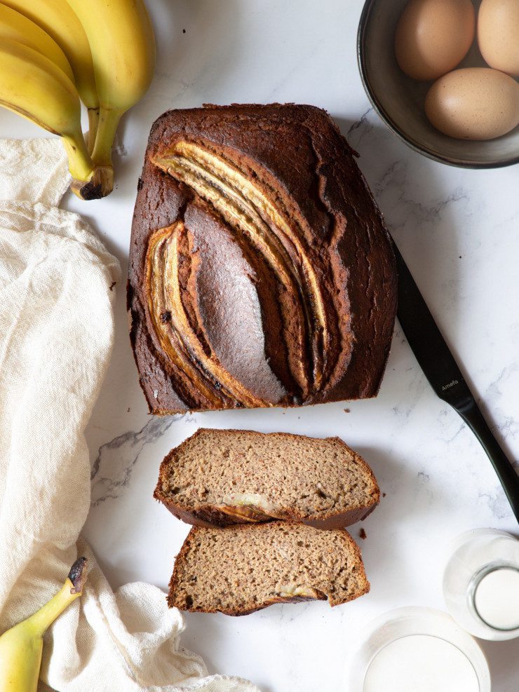 Ceci est une photographie de banana bread à l'okara sans gluten-zenglutenfree
